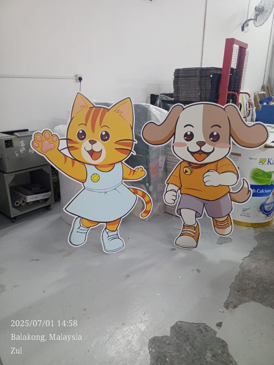 Human Standee 2